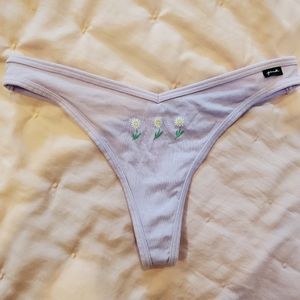 🔥💕PINK Victoria's Secret Daisy thong panties